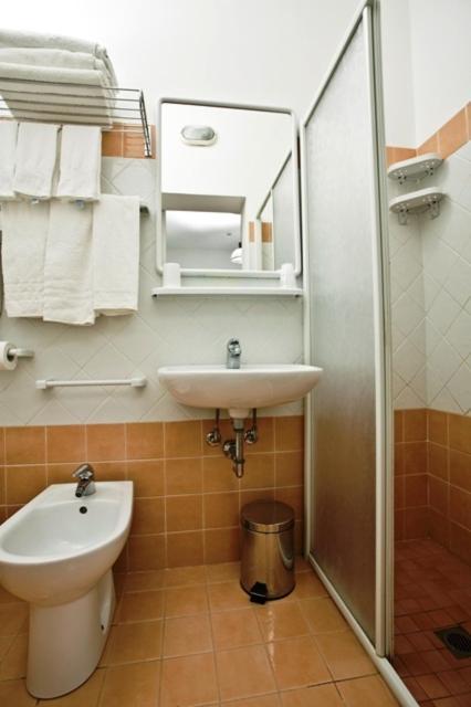 Albergo Villa Mauri Римини Екстериор снимка