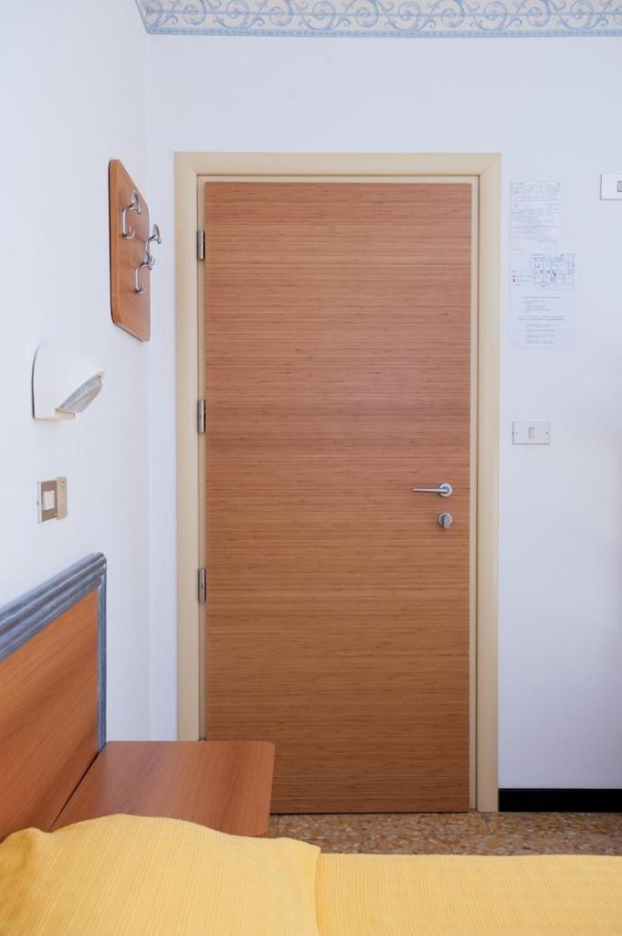 Albergo Villa Mauri Римини Екстериор снимка