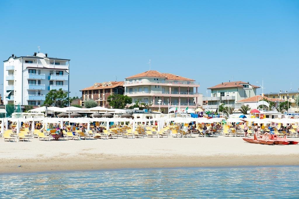 Albergo Villa Mauri Римини Екстериор снимка
