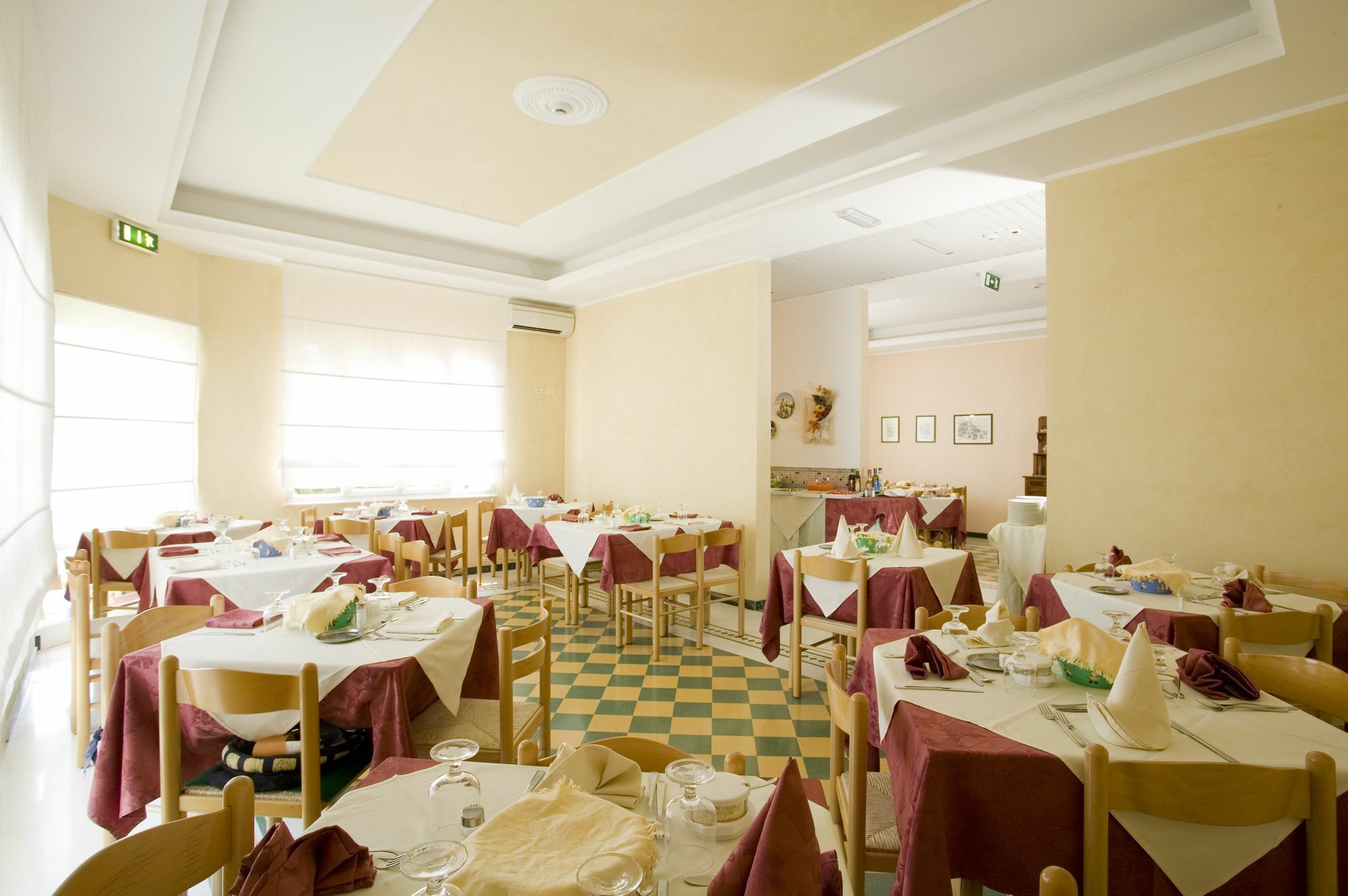 Albergo Villa Mauri Римини Екстериор снимка
