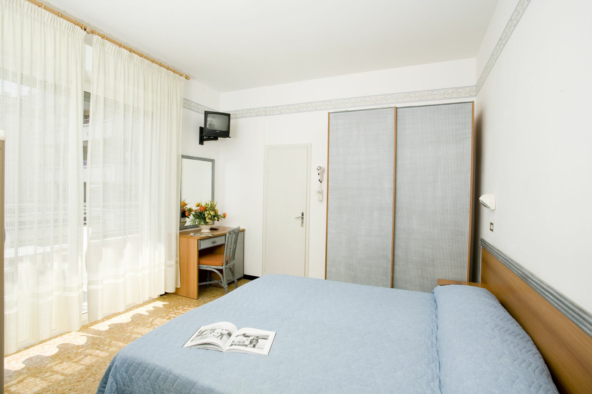 Albergo Villa Mauri Римини Екстериор снимка